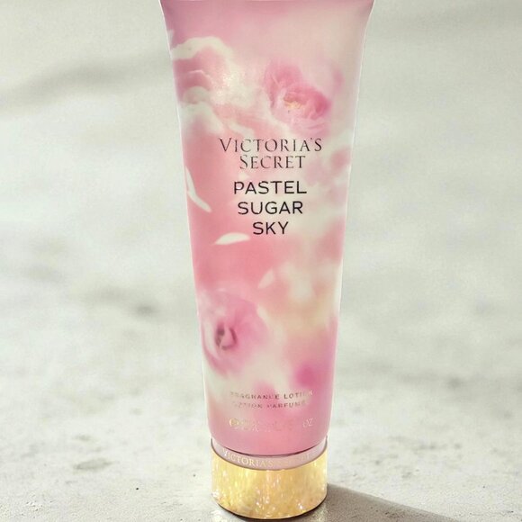 🆕Victoria’s Secret Pastel Sugar Sky Lotion-BUNDLE & SAVE - Picture 2 of 5